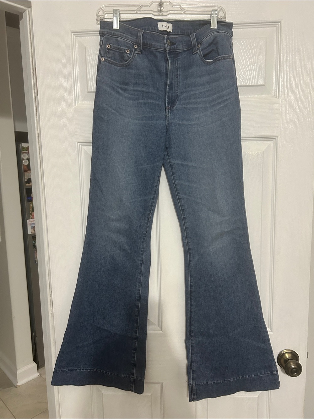 pistola Medium Blue High-Rise Flare Jeans